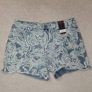 Print Denim cutoffs